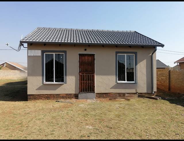 2 BEDROOM HOUSE FOR SALE IN EVATON WEST